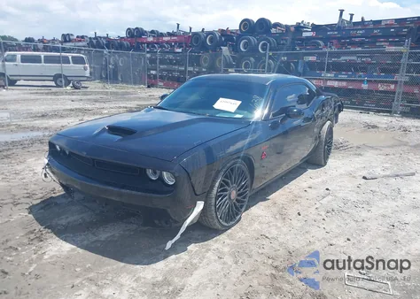 2018 Dodge Challenger R/T 392 z USA, uszkodzony, nr VIN 2C3CDZFJ3JH123976